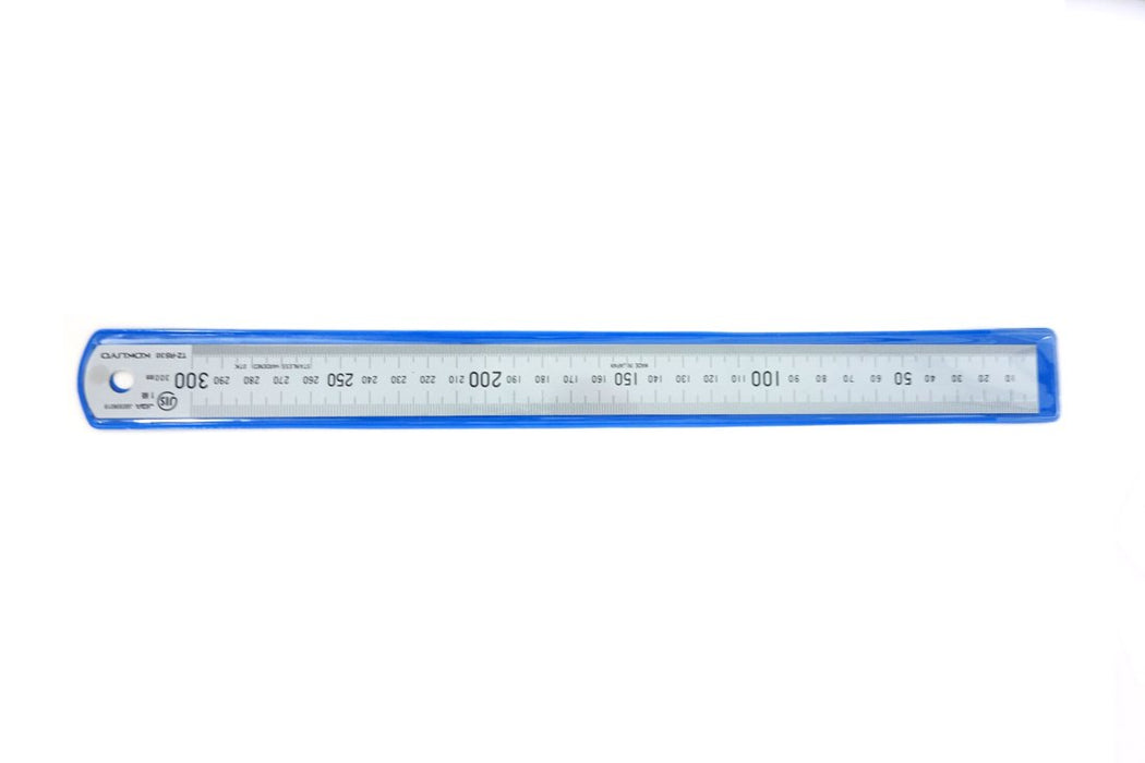 Regla Recta Acero Inoxidable KOKUYO 30CM TZ-RS30