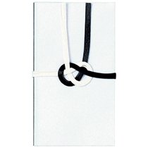 Sette bottiglie in bianco e nero, sigillo dorato/carta votiva (riciclata), borsa interna inclusa Codice prodotto: K93 Numero ordine: 51005177 Produttore: Akagi